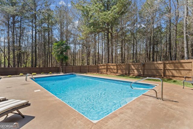 8 Ranan Lane, Newnan, GA 30263