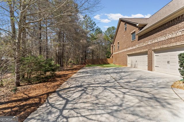 8 Ranan Lane, Newnan, GA 30263