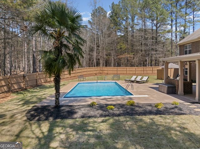 8 Ranan Lane, Newnan, GA 30263