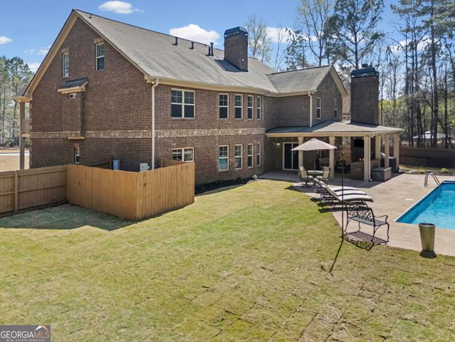 8 Ranan Lane, Newnan, GA 30263