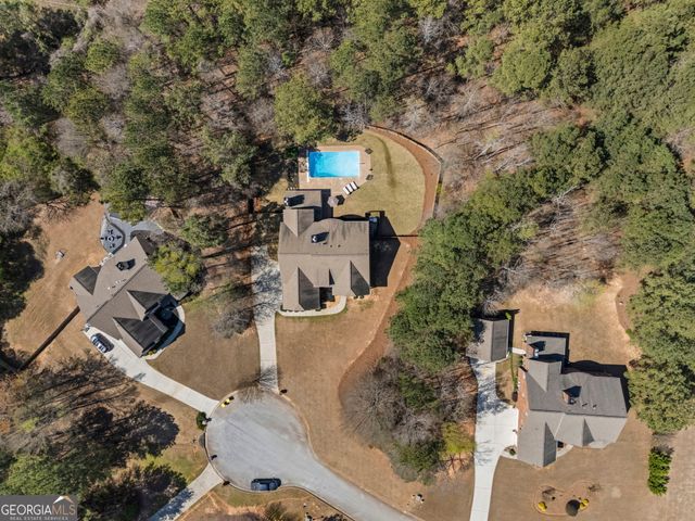 8 Ranan Lane, Newnan, GA 30263