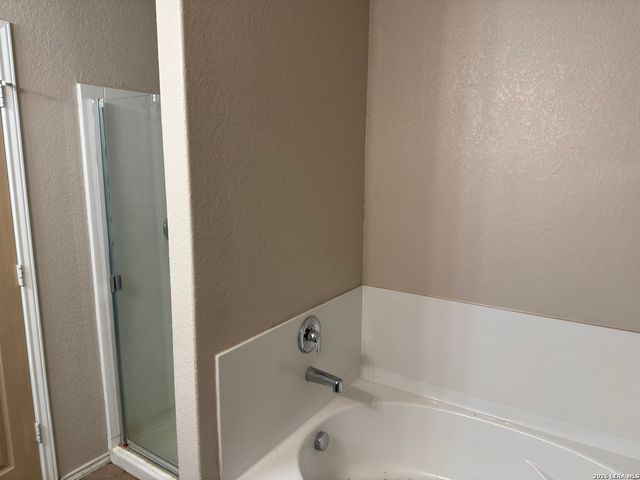 442 harvest, Selma, TX 78154