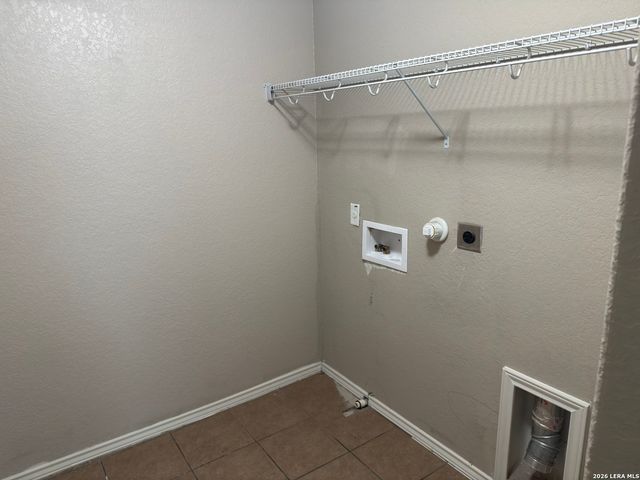 442 harvest, Selma, TX 78154