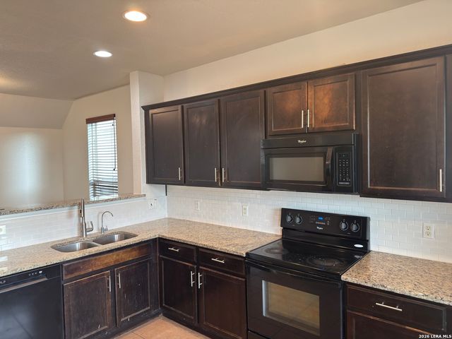 442 harvest, Selma, TX 78154