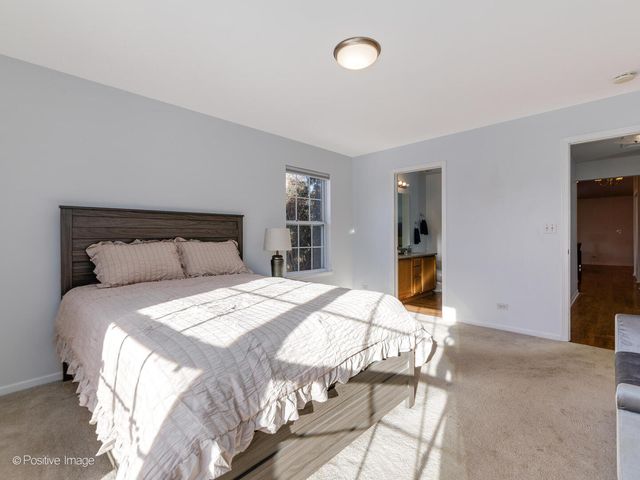 121 Commons Court, Wheeling, IL 60090