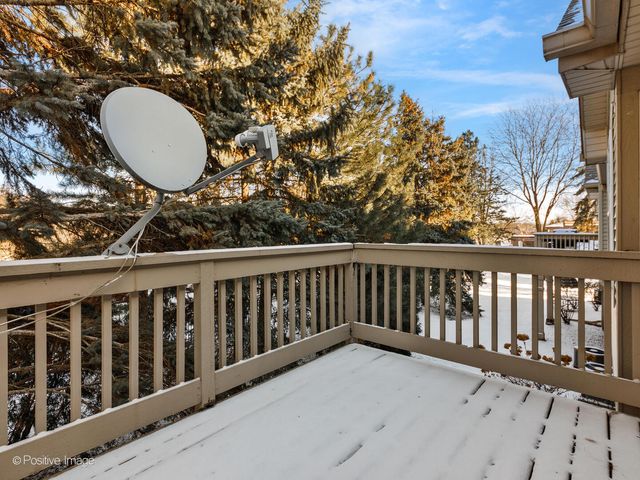 121 Commons Court, Wheeling, IL 60090