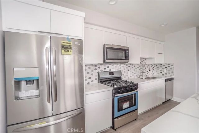 4635 Lexington Avenue, Los Angeles, CA 90029