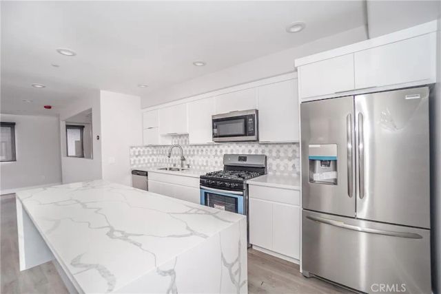 4635 Lexington Avenue, Los Angeles, CA 90029