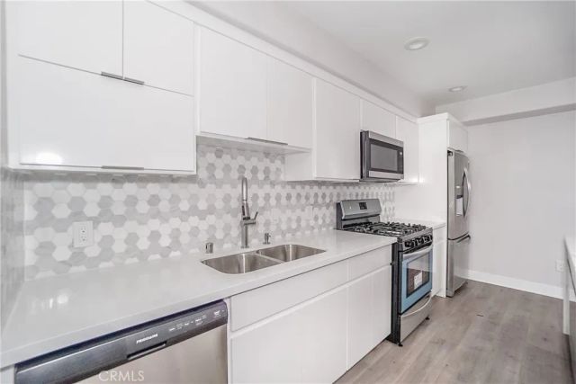 4635 Lexington Avenue, Los Angeles, CA 90029