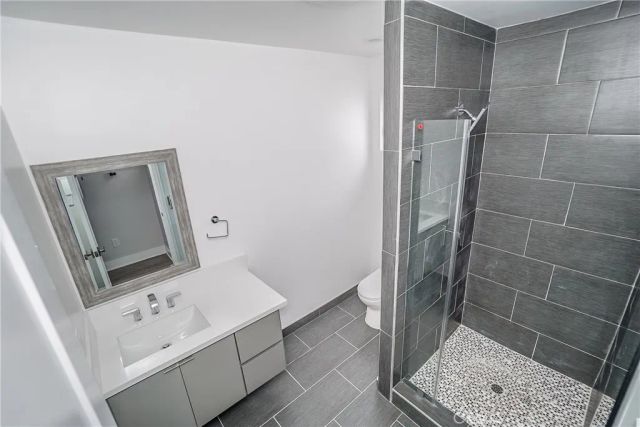 4635 Lexington Avenue, Los Angeles, CA 90029