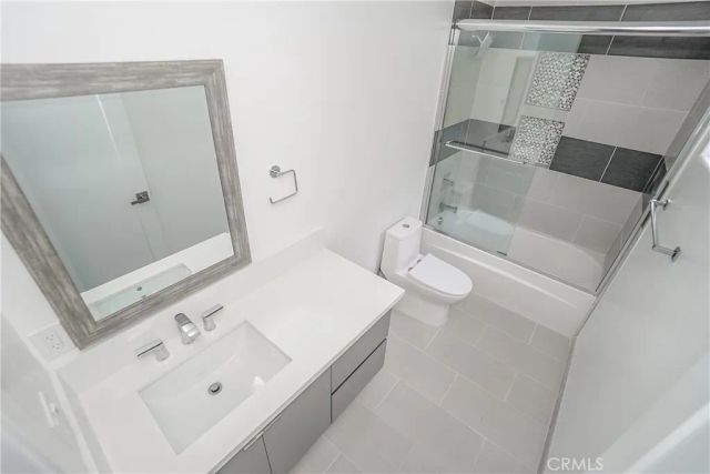 4635 Lexington Avenue, Los Angeles, CA 90029