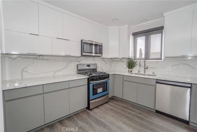 4635 Lexington Avenue, Los Angeles, CA 90029
