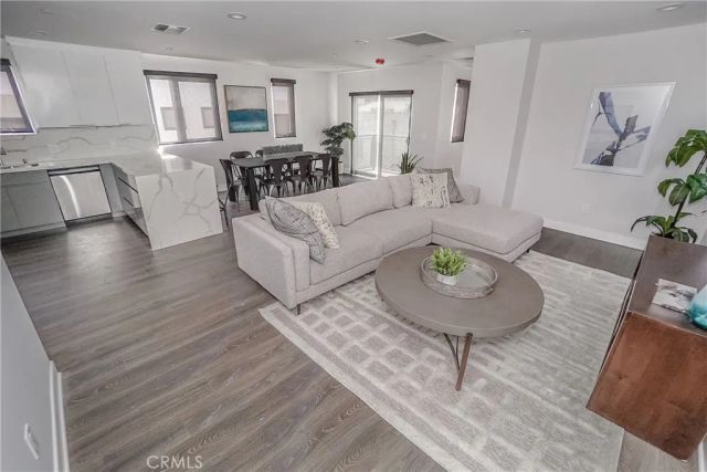 4635 Lexington Avenue, Los Angeles, CA 90029