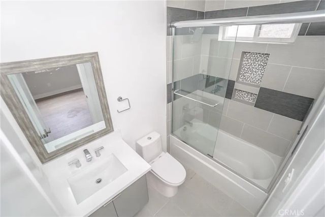 4635 Lexington Avenue, Los Angeles, CA 90029