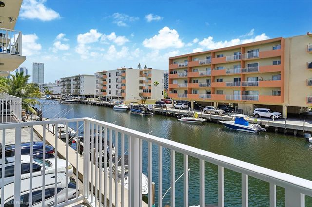3536 NE 168th Street 206, North Miami Beach, FL 33160