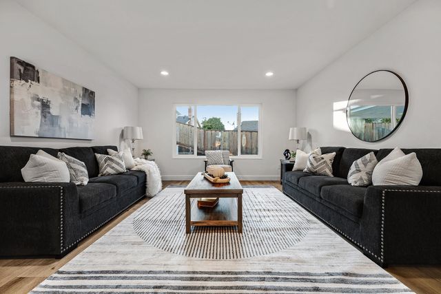 3600 Brookdale Cir, Antioch, CA 94509