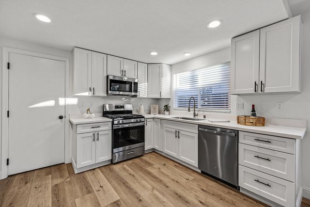 3600 Brookdale Cir, Antioch, CA 94509