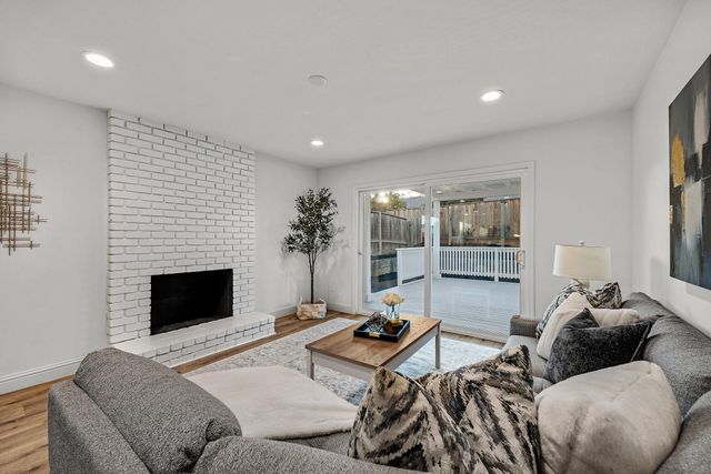 3600 Brookdale Cir, Antioch, CA 94509