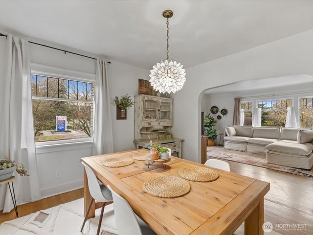 1301 Oakes Avenue, Everett, WA 98201