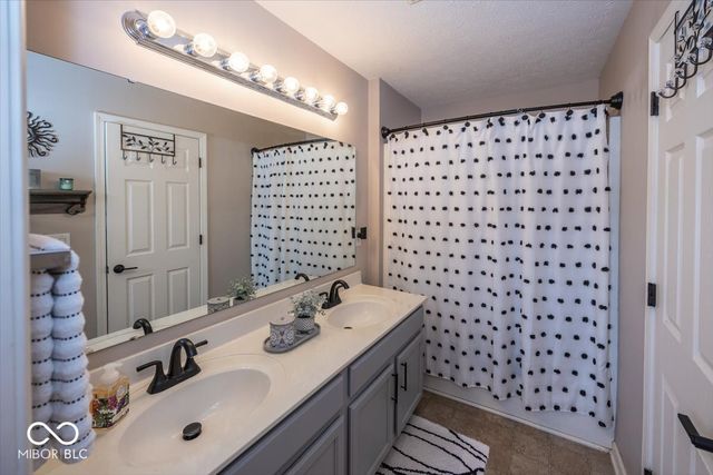 5659 Polk Drive, Noblesville, IN 46062