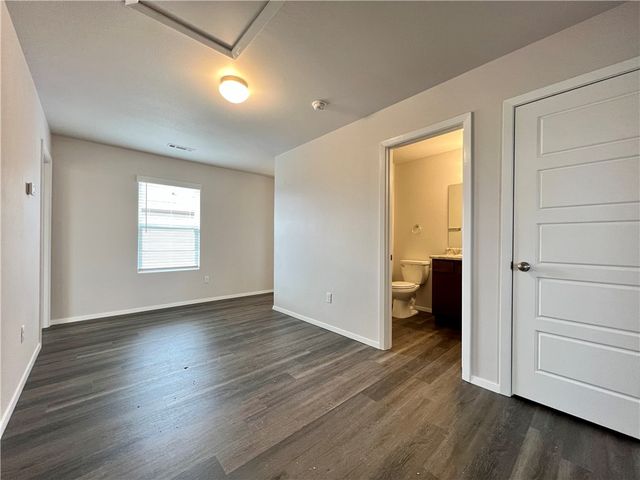 3251 Red Tail Way, Farmington, AR 72730