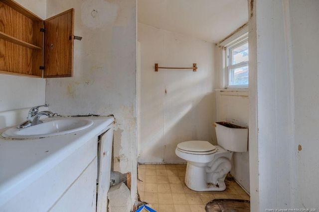 879 Jordan Road, Autryville, NC 28318