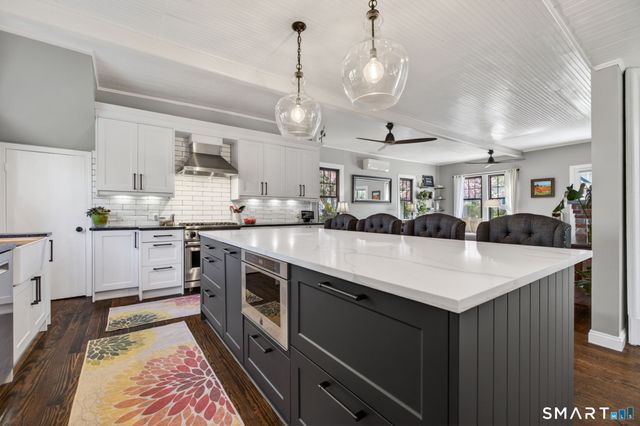 2 Elm Street, Groton, CT 06355