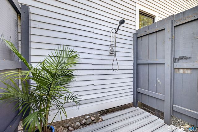 2 Elm Street, Groton, CT 06355