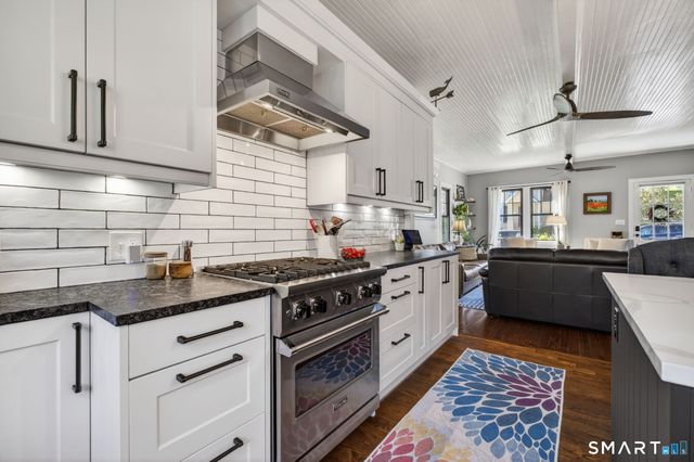 2 Elm Street, Groton, CT 06355