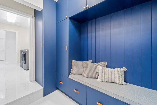 1695 Lakeshore Circle, Weston, FL 33326