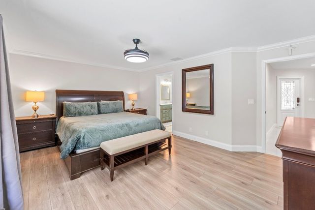 1695 Lakeshore Circle, Weston, FL 33326