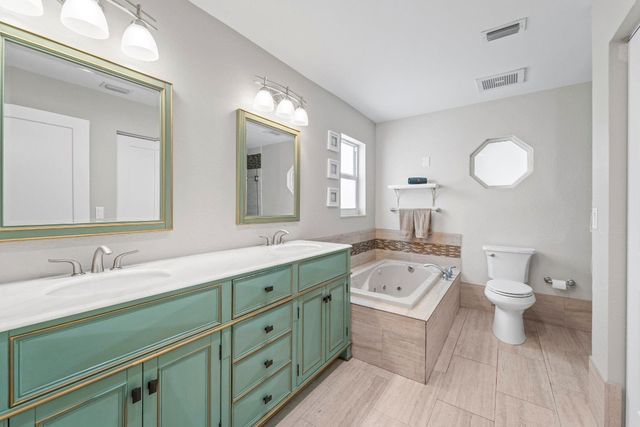 1695 Lakeshore Circle, Weston, FL 33326