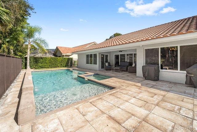 1695 Lakeshore Circle, Weston, FL 33326