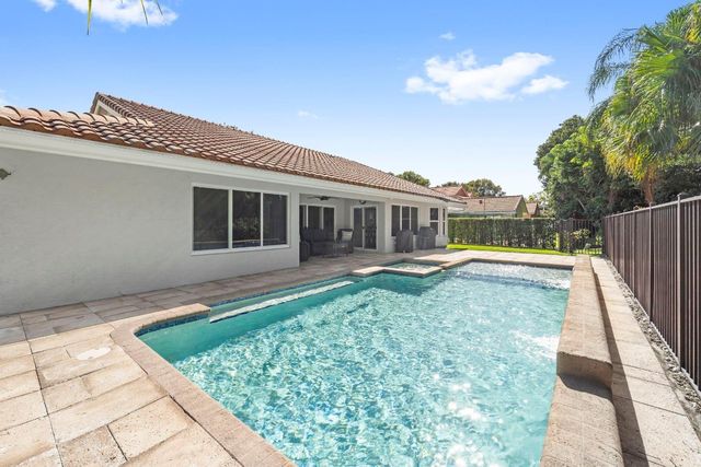 1695 Lakeshore Circle, Weston, FL 33326