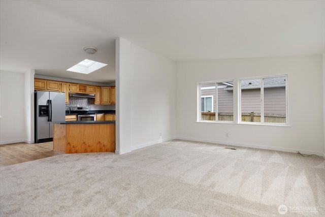 954 Shawn Avenue, Oak Harbor, WA 98277