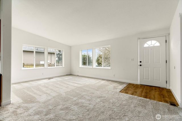954 Shawn Avenue, Oak Harbor, WA 98277