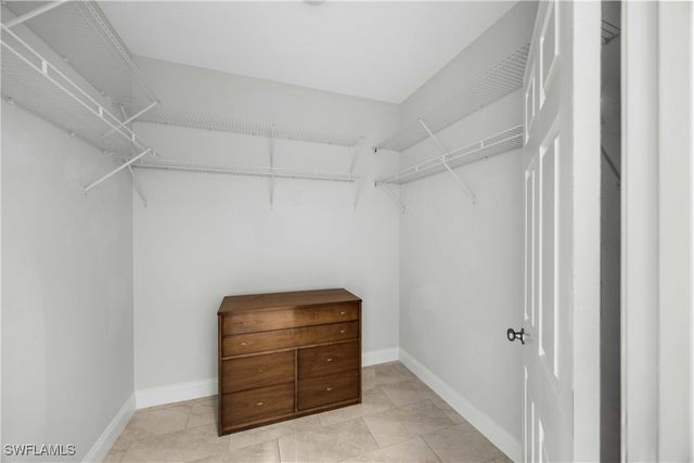 85 Silver Oaks CIR SW 6-102, Naples, FL 34119