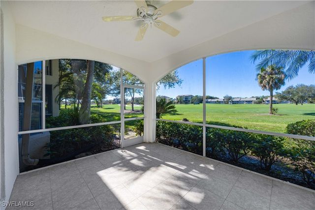85 Silver Oaks CIR SW 6-102, Naples, FL 34119