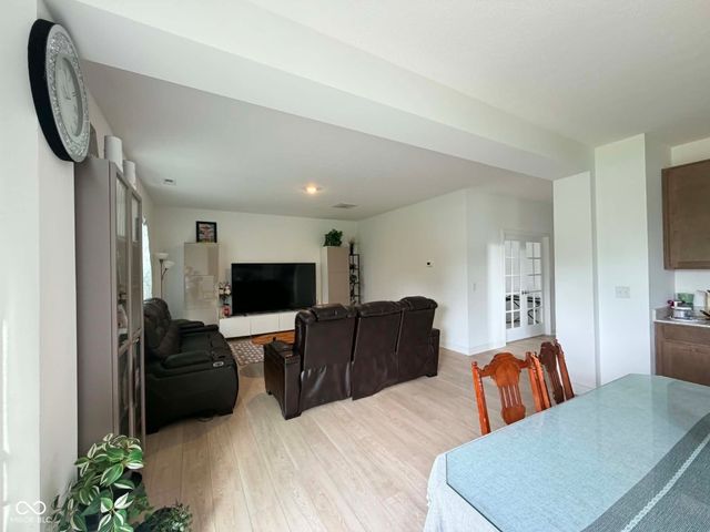 10823 Soda Creek Court, Indianapolis, IN 46239