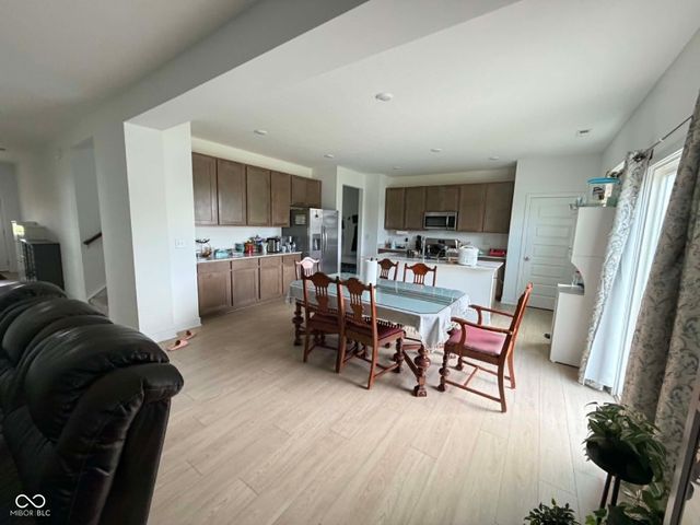 10823 Soda Creek Court, Indianapolis, IN 46239