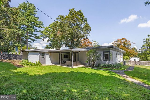 8310 CHILDS RD, Glenside, PA 19038