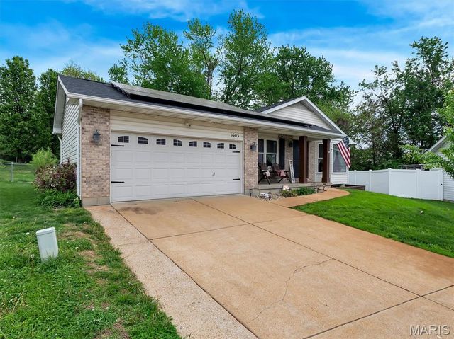 1605 Paradise Landing, Imperial, MO 63052