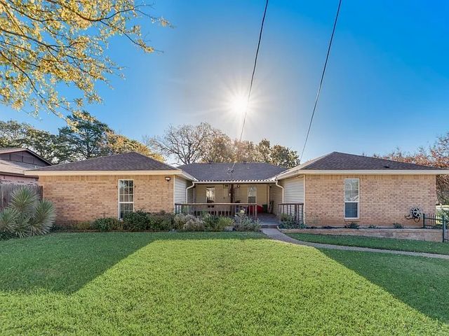 4919 Woodland Park Boulevard, Arlington, TX 76013