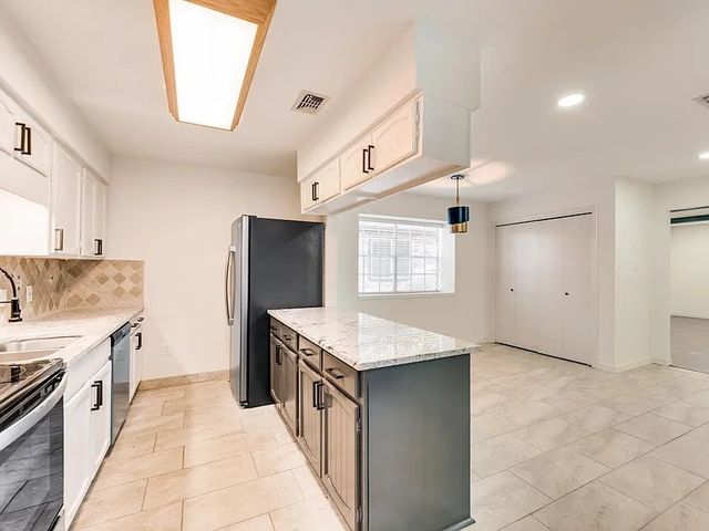 4919 Woodland Park Boulevard, Arlington, TX 76013