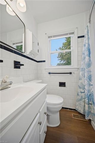 1106 74th ST, Newport News, VA 23605