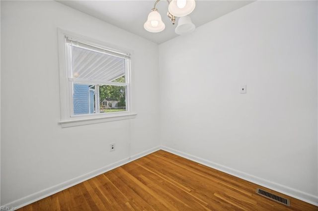1106 74th ST, Newport News, VA 23605