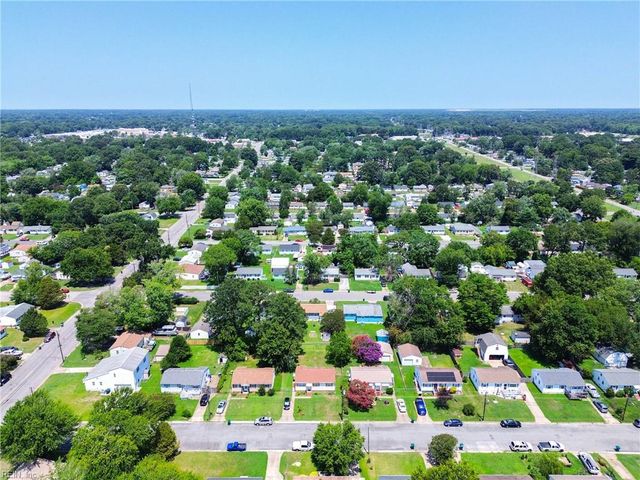 1106 74th ST, Newport News, VA 23605