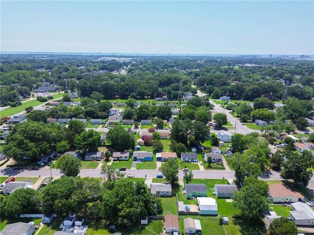 1106 74th ST, Newport News, VA 23605