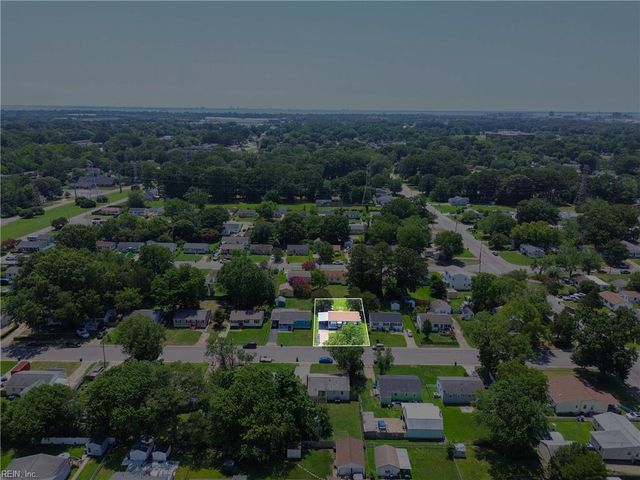 1106 74th ST, Newport News, VA 23605