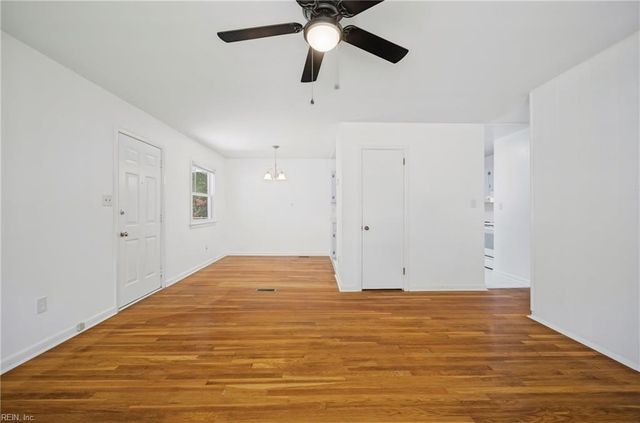 1106 74th ST, Newport News, VA 23605